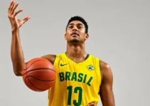 jogador de basquete mais alto do Brasil