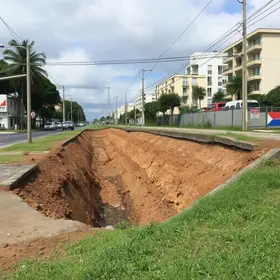 reparo de erosão na avenida Nuno de Assis